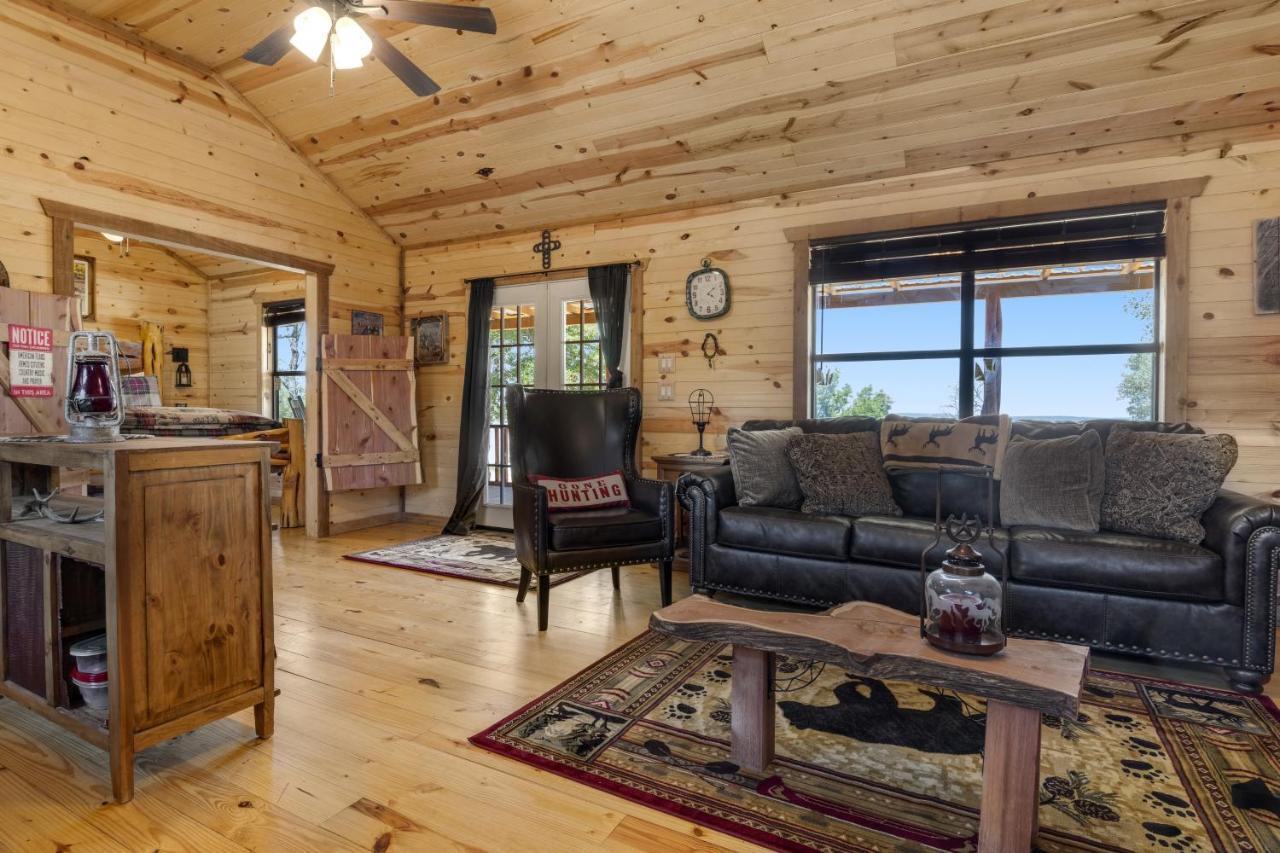 River'S Sky View Lodge Fredericksburg Exterior photo