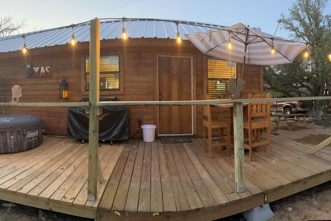 River'S Sky View Lodge Fredericksburg Exterior photo